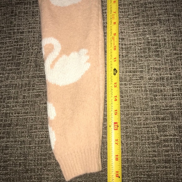 Dreamers Pink and white swan knit sweater - Picture 6 of 6